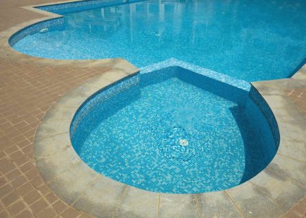 pool-and-tub-scaled (1)